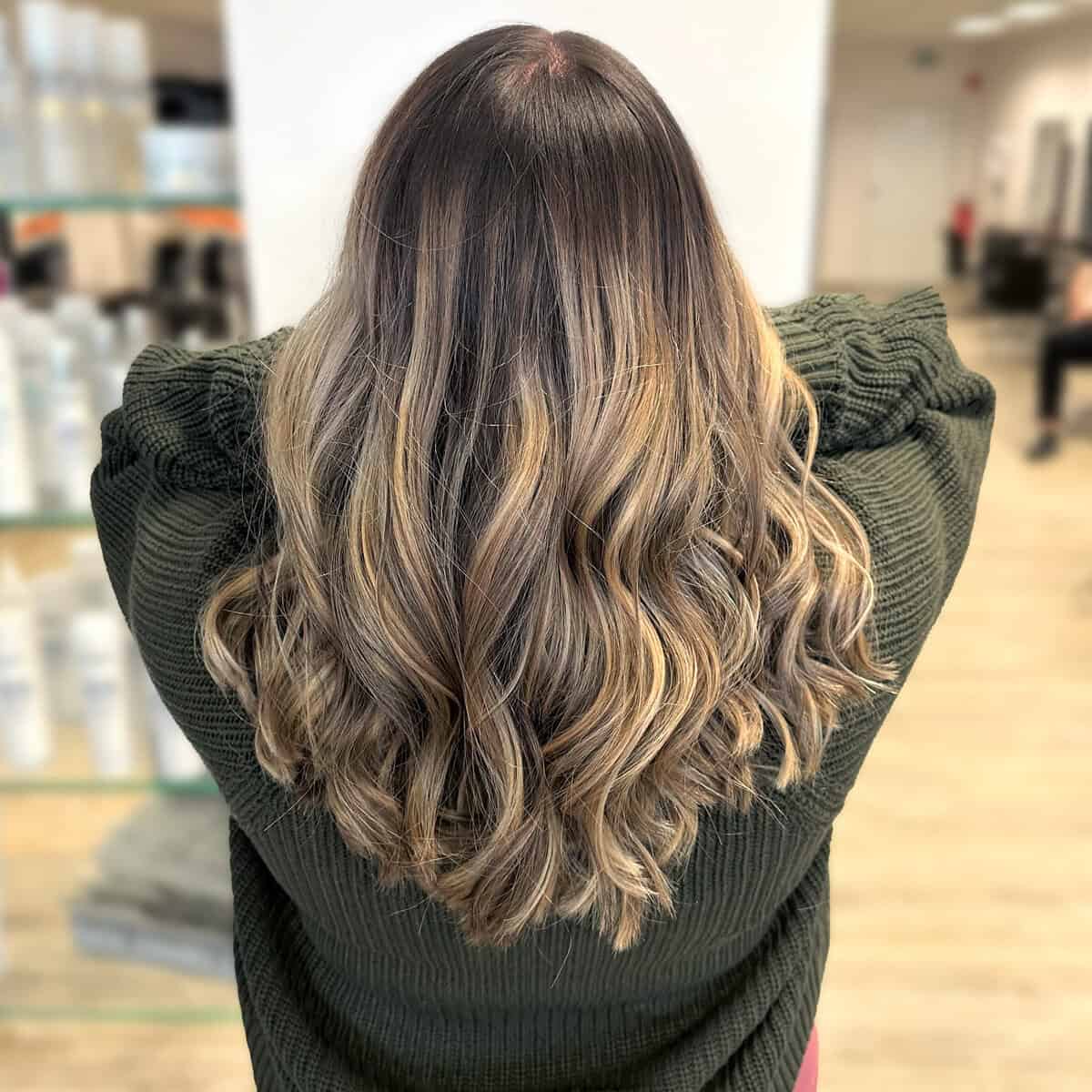 CUT & STYLE'da hayalinizdeki balyajı deneyimleyin